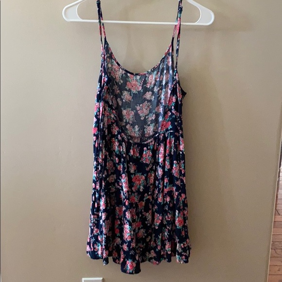 Forever 21 floral dress - Picture 2 of 5
